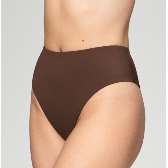 CUUP Swimsuit Brown Plunge Top and Highwaist Bottoms - Picture 3 of 12